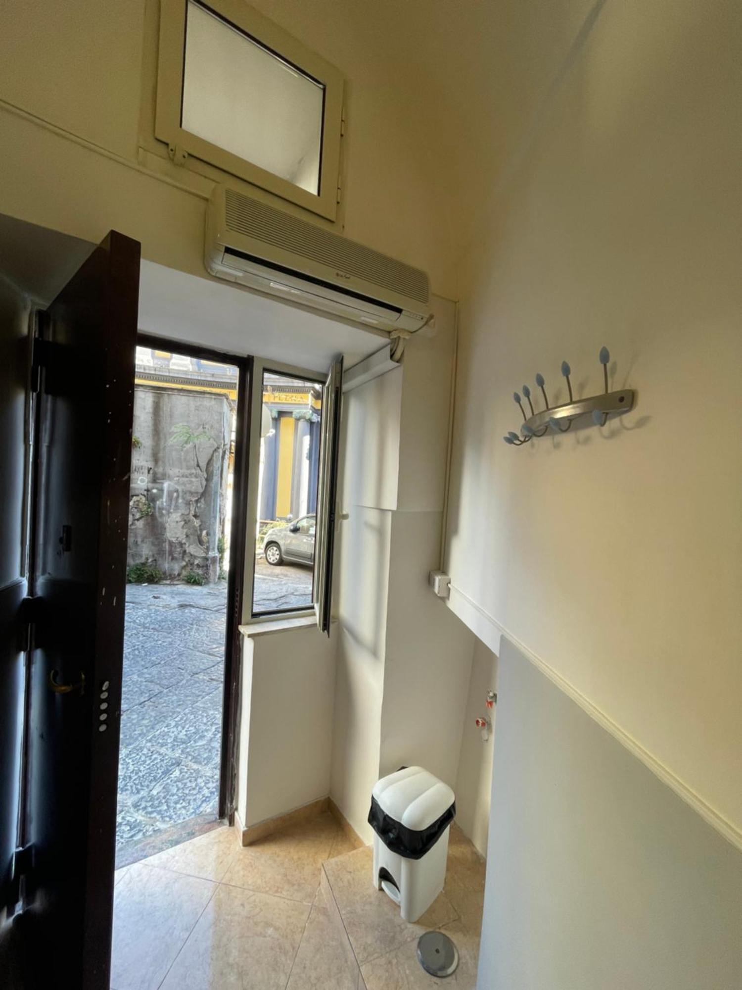 Il Piccolo Rifugio Apartment Napoli Ngoại thất bức ảnh